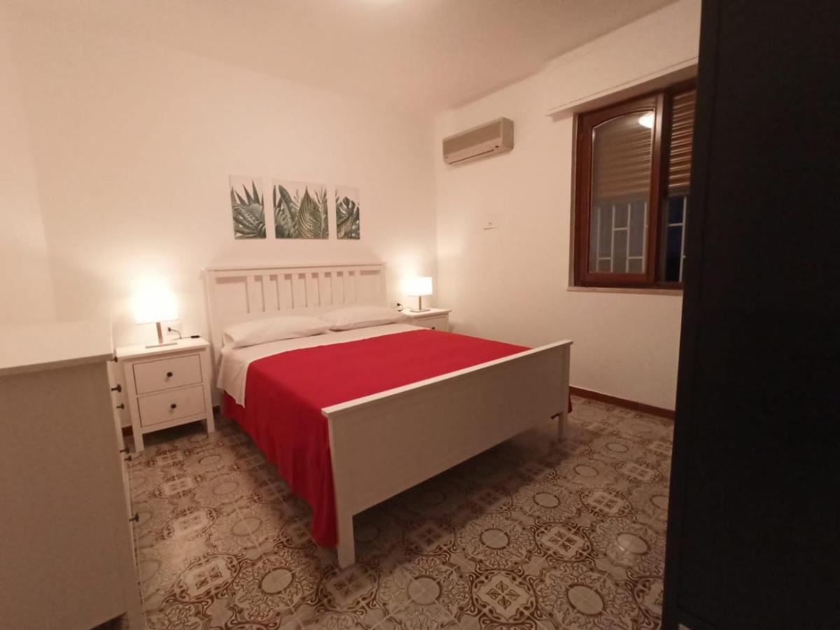 Mondello Valdesi Apartment Палермо Екстериор снимка