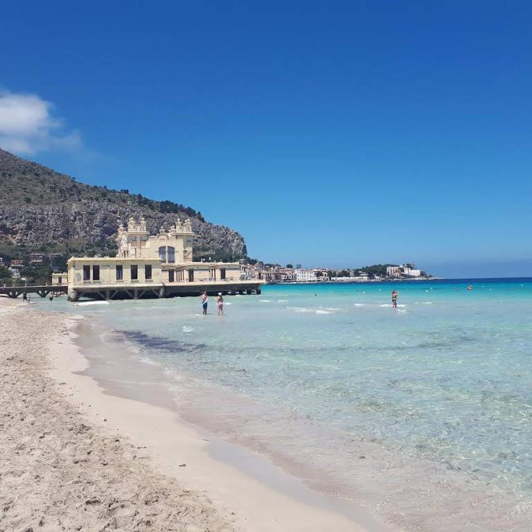 Mondello Valdesi Apartment Палермо Екстериор снимка