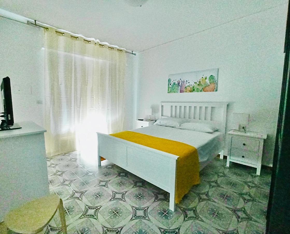 Mondello Valdesi Apartment Палермо Екстериор снимка