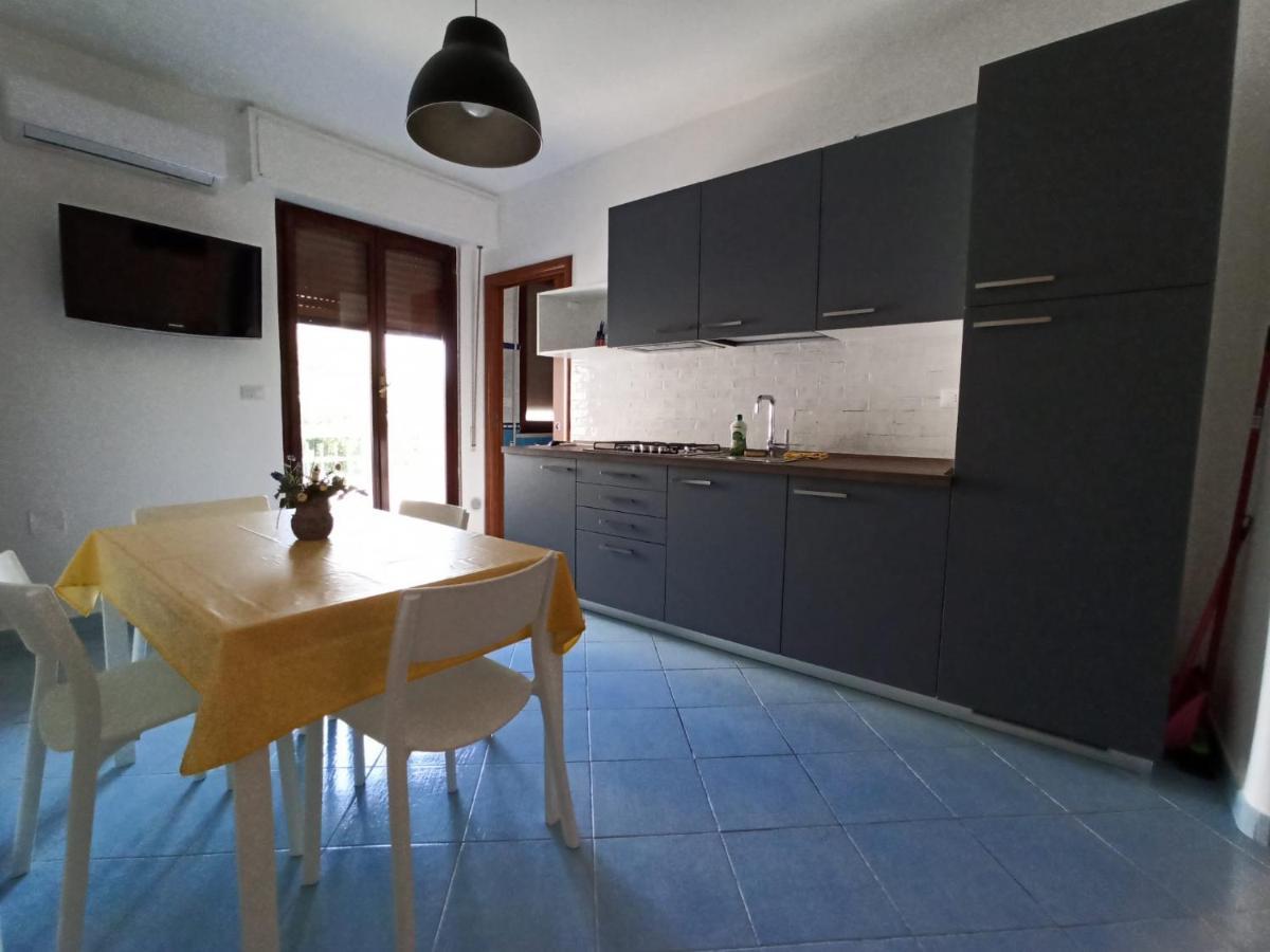 Mondello Valdesi Apartment Палермо Екстериор снимка