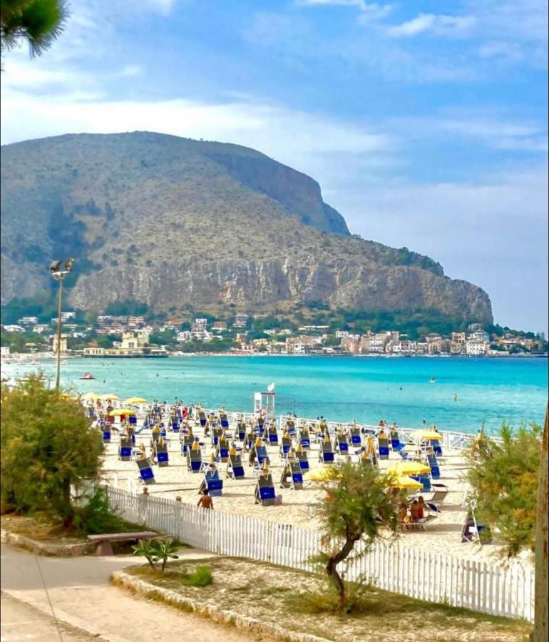 Mondello Valdesi Apartment Палермо Екстериор снимка