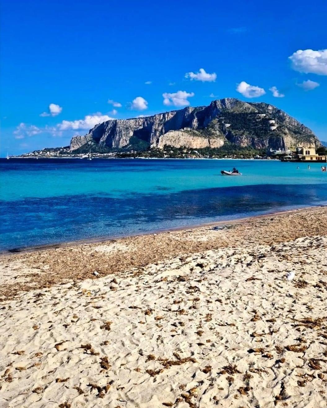 Mondello Valdesi Apartment Палермо Екстериор снимка